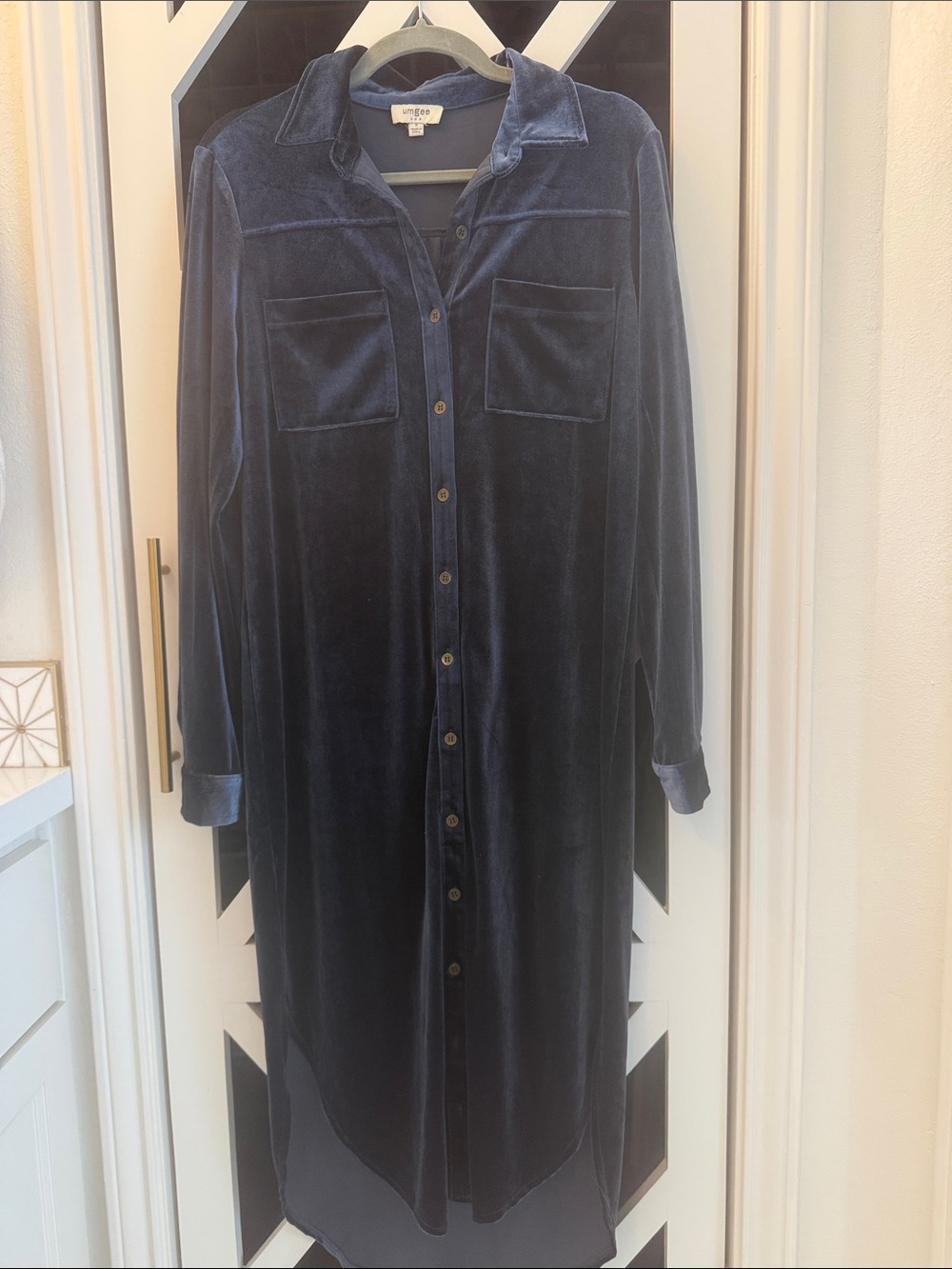 UMGEE Deep Navy Velvet Button-Front Long Shirt Dress